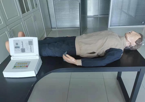 高级全自动电脑心肺复苏模拟人